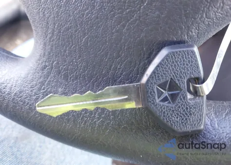 1998 Plymouth Breeze z USA, uszkodzony, nr VIN 1P3EJ46C9WN163348